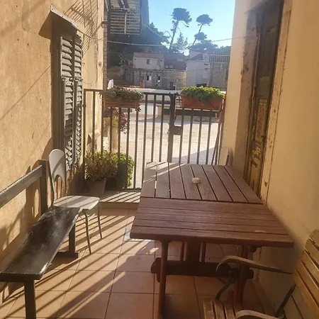 Cozy At Old Gate לינה וארוחת בוקר